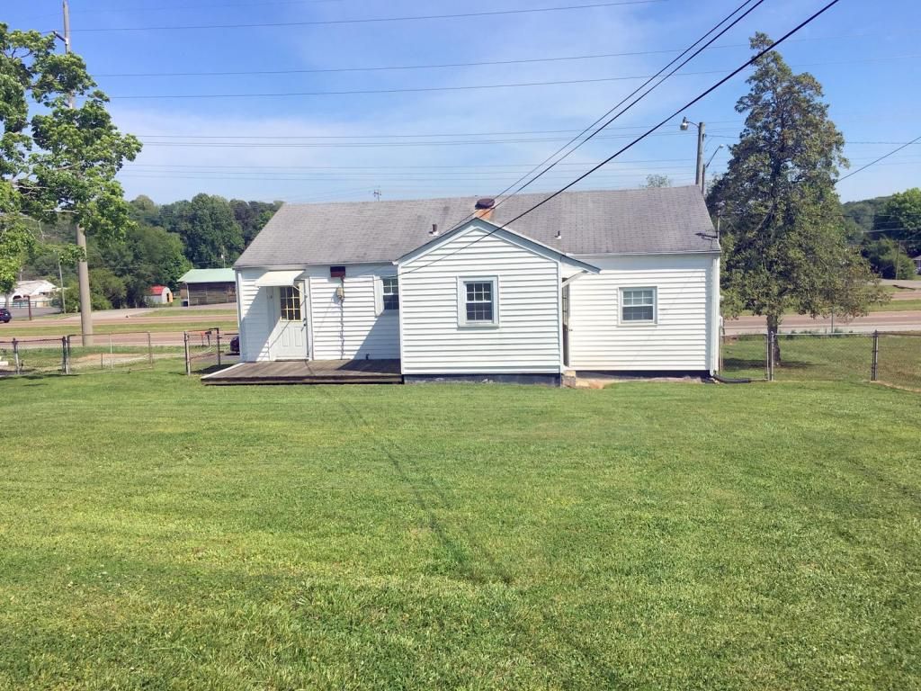 412 Congress Pkwy N, Athens, TN 37303